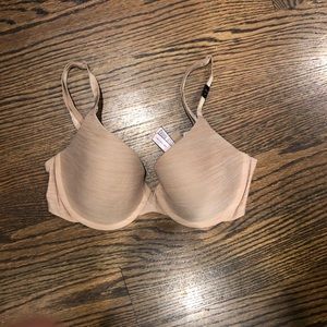 NWT nude underwire bra